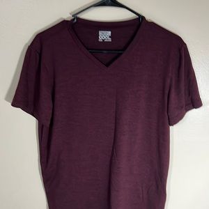 V-neck maroon shirt